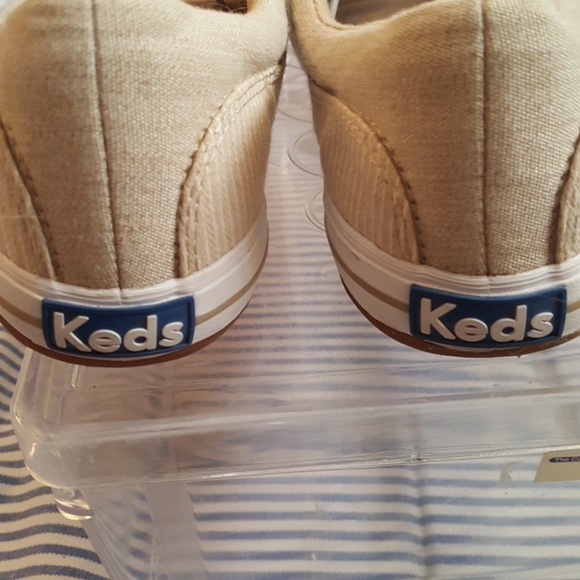 Shoes - Picture 2 of 3